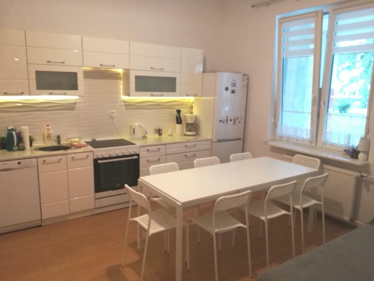 Apartament Blisko Morza Kolobrzeg-Podczele Apartman Kültér fotó
